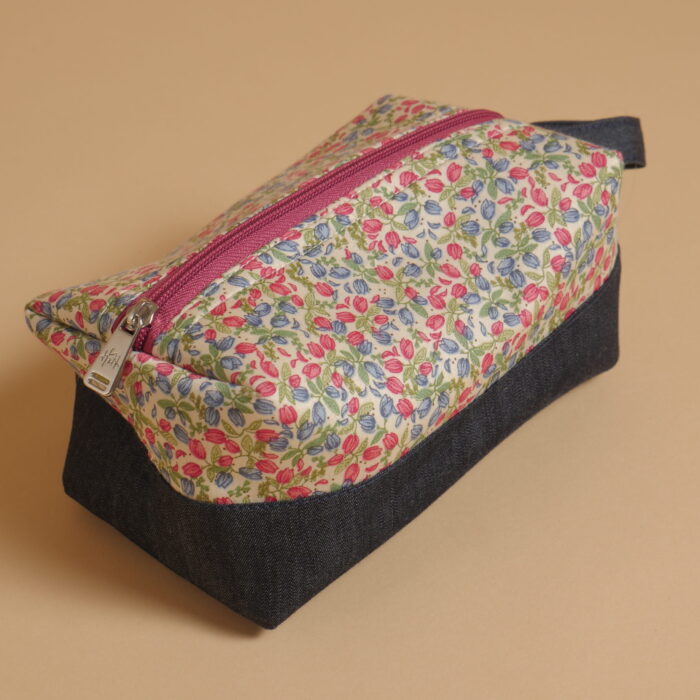 Pink Ladies Travel Case - Image 1