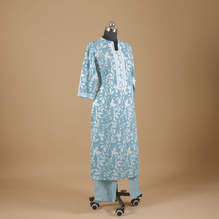Paled Turquoise Printed Straight Pants Suit Kurtha (2Pcs) - Image 2