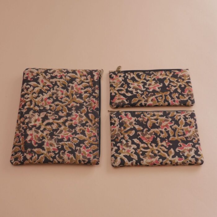 Ikat pouches set of 3 - Image 1
