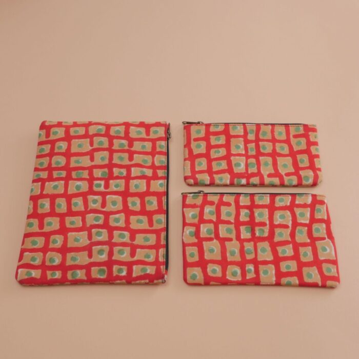Ikat pouches set of 3 - Image 1